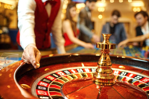 Crazy Time spinning wheel and card combination